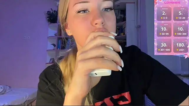 LisiKiss_'s Webcam Show