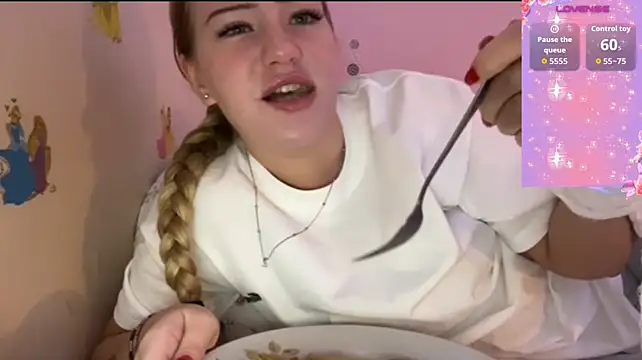 LisiKiss_'s Webcam Show