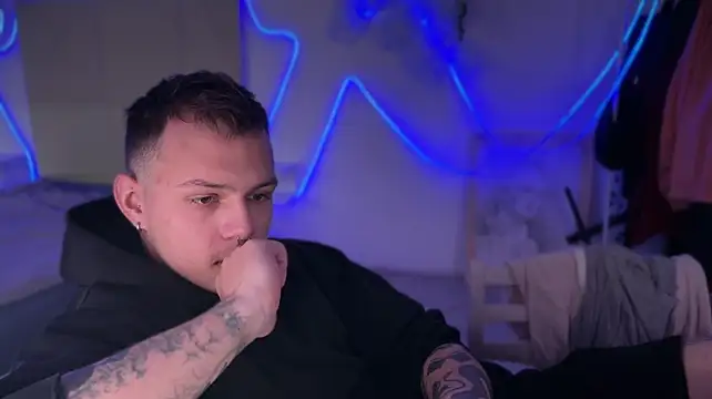 EliVoss – webcam-show