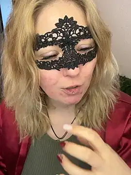 -CurvySecret- Chat XXX in diretta