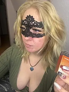 -CurvySecret- Webcam-Show