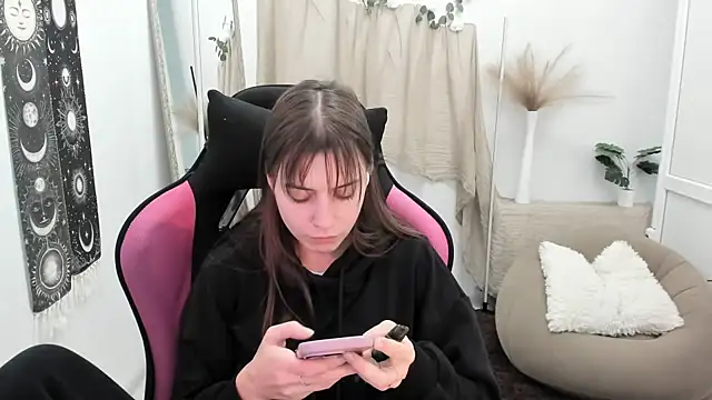 SoftBloomMira 网络视讯表演