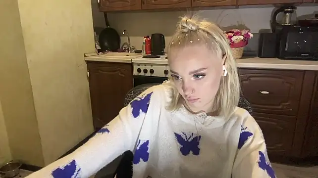 Show modela amirarerrette na web-kameri