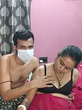 Pertunjukan Kamera Web Hot-Bristi