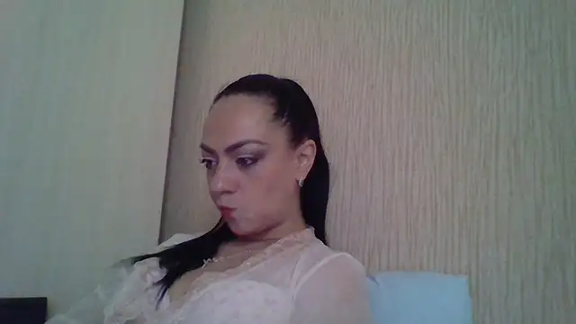 Chat +18 de Innakristals ao vivo