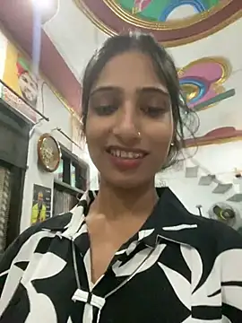neetuuuuu11's Webcam Show