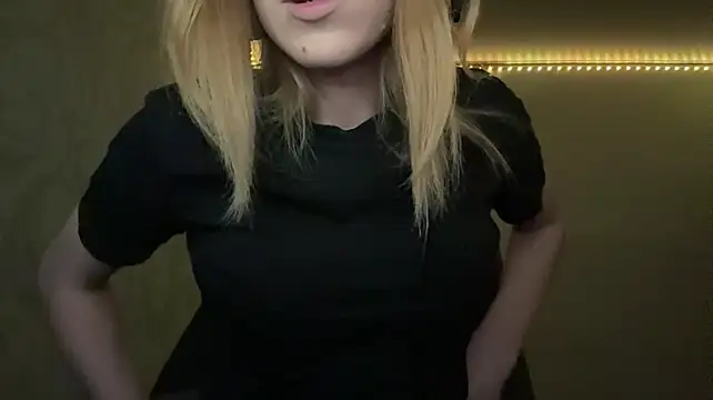 linaloawot's Webcam Show