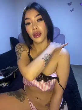 mia_dollce_: онлайн-секс-чат