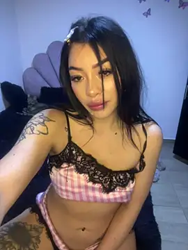 mia_dollce_'s Live XXX Chat