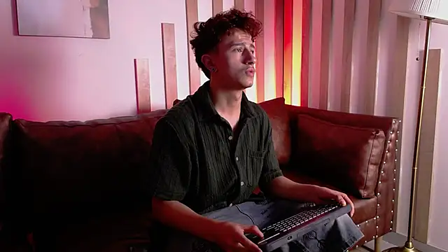 Santi_Williams Webcam show
