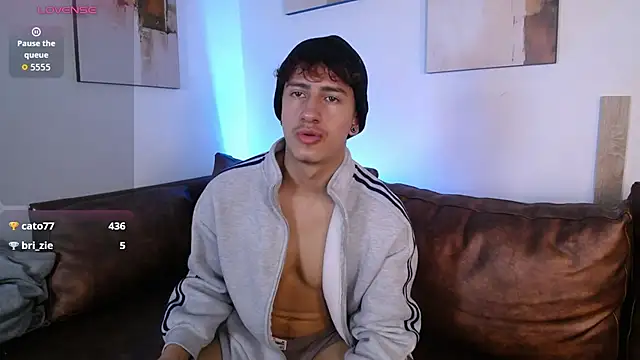 Santi_Williamsn Webbikameraesitys
