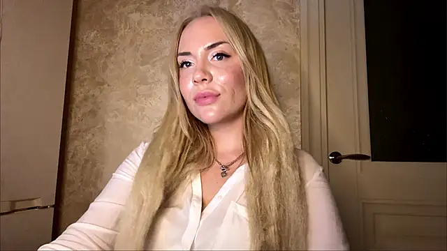 Show modela NoreneKast na web-kameri