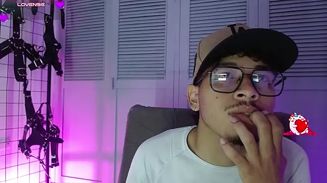 Show modela matheus_king na web-kameri
