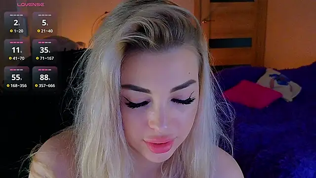 MilanaOmg's Live XXX Chat