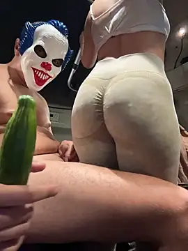 ElectricCouple Show in webcam
