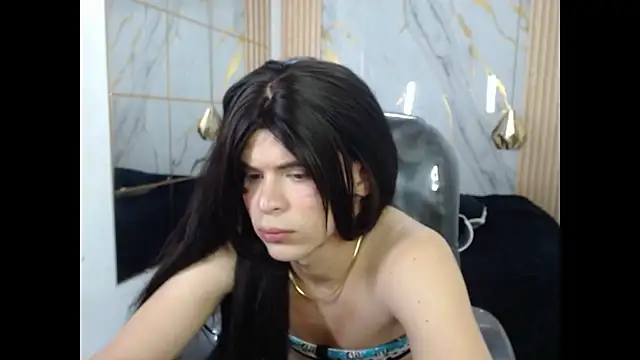 Kloe_arias Show in webcam
