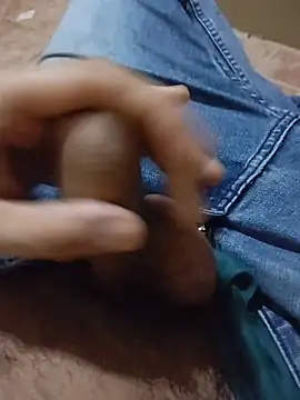 brandon_m18 Show in webcam