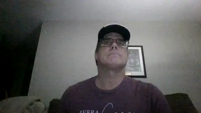 Kevvvvhot Show in webcam