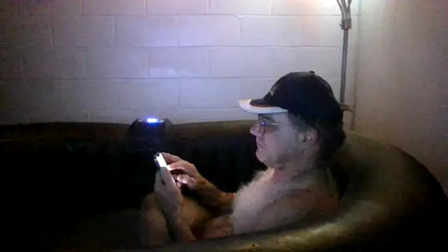 Kevvvvhot webkamerás műsora