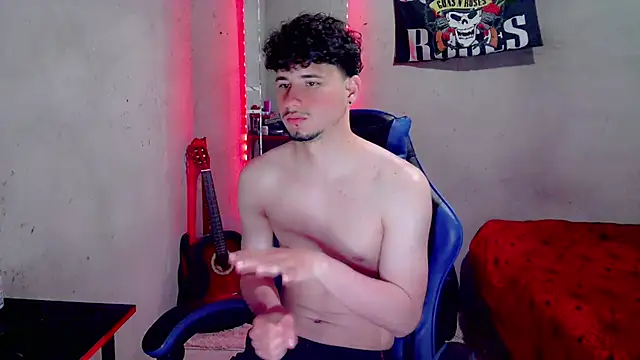 Atom_Hot webcam show
