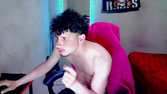 Show de Atom_Hot na webcam