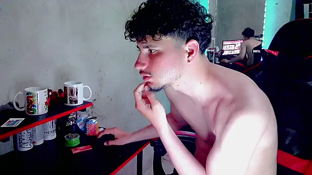 Atom_Hot – webcam-show