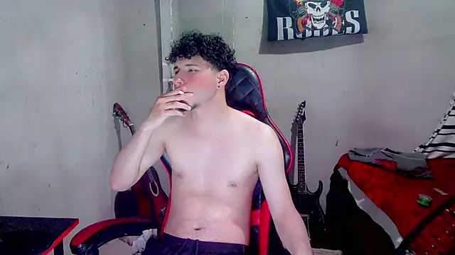 Atom_Hot Pertunjukan Webcam
