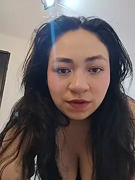 Liaroselle's Live XXX Chat