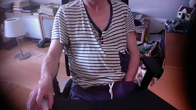 outlaw200's Webcam Show