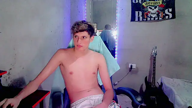 הופעת וובקאם של Jason_Toddhot