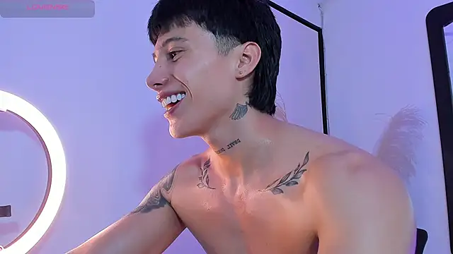 Samuell_777's Webcam Show