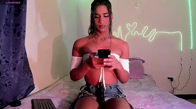 Webkamerová show Kathaa_Crawford_