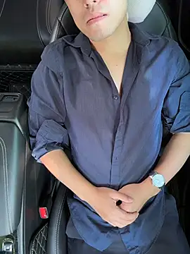 xiaojun0371 Show in webcam