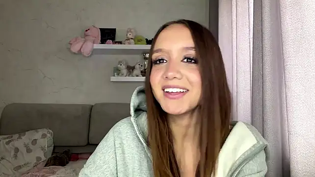 NadeneGutches webcam show
