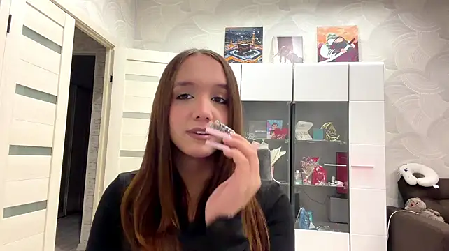 NadeneGutches' Webcam Show