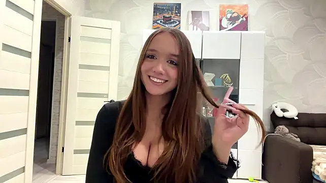 NadeneGutches' Webcam Show
