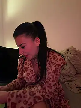 LuanasSecret666 Webcam-Show