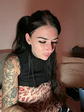 LuanasSecret666 Live XXX-Chat
