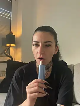 Chat +18 de LuanasSecret666 ao vivo