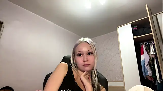 Webkamerová show amenasweety