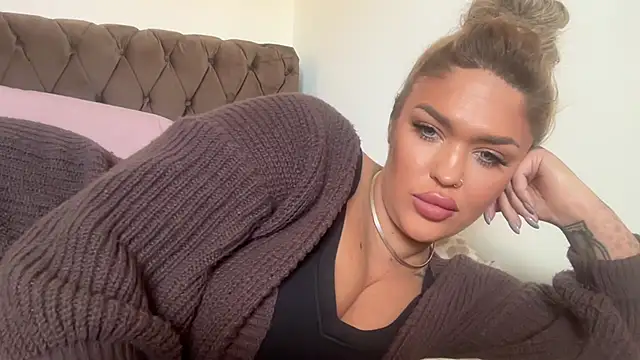 הופעת וובקאם של sienna_allegra