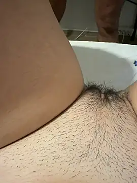 Younggirl23 Show in webcam