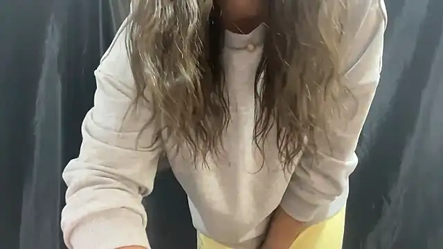 zeze_2424 Webcamshow