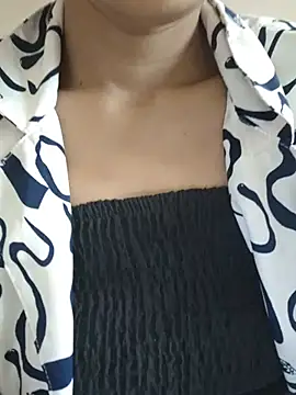 Онлайн чат XXX sexy_aaruhi
