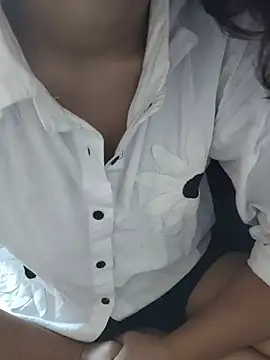 Chat XXX en directo de sexy_aaruhi
