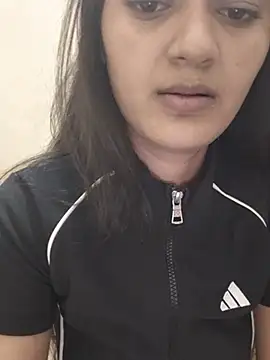 Онлайн чат XXX sexy_aaruhi
