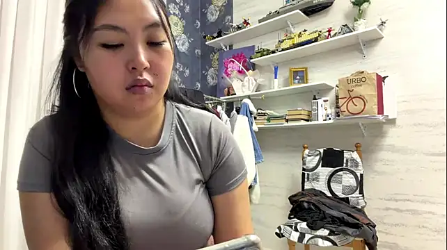 MiliBella Webcam Show