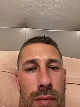 Bigcarlosc's Webcam Show