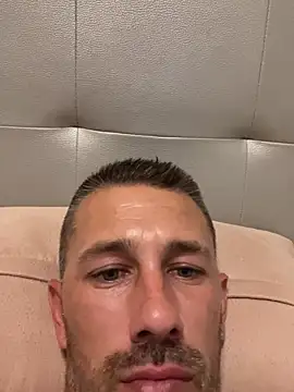 Bigcarlosc – webcam-show