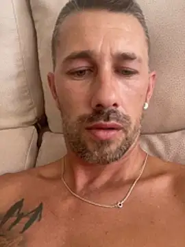הופעת וובקאם של Bigcarlosc